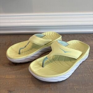 Hoka One One Ora Recovery Womens Green Size 8.5 Flip Flops Thong Sandals